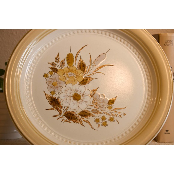 Floral Dinner Plates - Picture 2 of 5